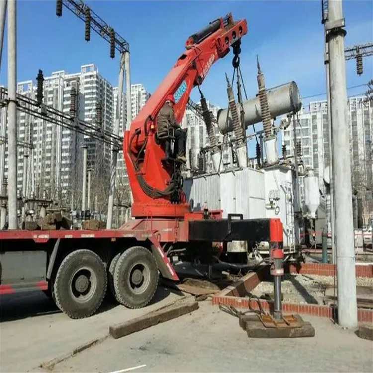 裕安前四后八吊车能吊多少吨